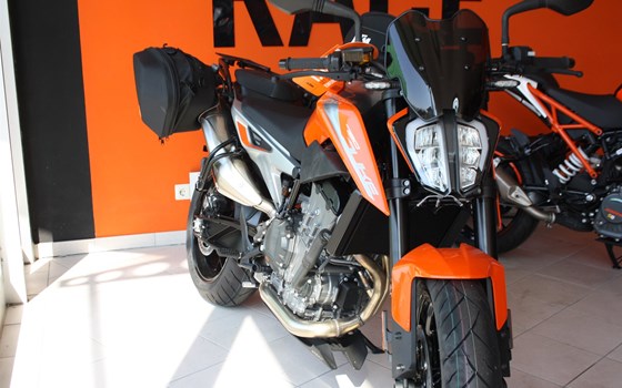Umgebautes Motorrad KTM 790 Duke von Zweirad Waibel GmbH & Co. KG - Bild 15 Umgebautes Motorrad KTM 790 Duke von Zweirad Waibel GmbH & Co. KG - Bild 15