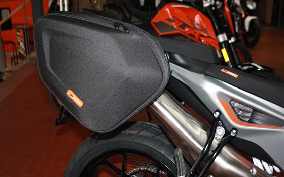 Umgebautes Motorrad KTM 790 Duke von Zweirad Waibel GmbH & Co. KG - Bild 9 Umgebautes Motorrad KTM 790 Duke von Zweirad Waibel GmbH & Co. KG - Bild 9