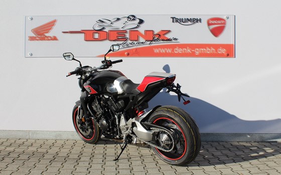 Umgebautes Motorrad Honda CB 1000 R von Zweiradparadies Denk GmbH & Co. KG - Bild 3 Umgebautes Motorrad Honda CB 1000 R von Zweiradparadies Denk GmbH & Co. KG - Bild 3
