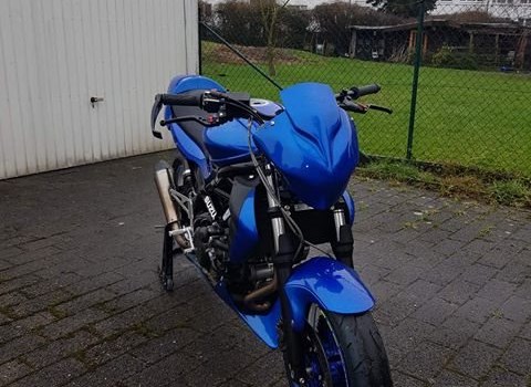 Umgebautes Motorrad Suzuki SFV 650 Gladius von Dino - Motorradtechnik - Bild 4 Umgebautes Motorrad Suzuki SFV 650 Gladius von Dino - Motorradtechnik - Bild 4