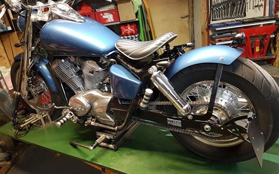 Umgebautes Motorrad Honda VT 750 Shadow von Mooch - Bild 16 Umgebautes Motorrad Honda VT 750 Shadow von Mooch - Bild 16