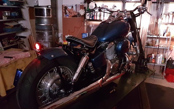Umgebautes Motorrad Honda VT 750 Shadow von Mooch - Bild 3 Umgebautes Motorrad Honda VT 750 Shadow von Mooch - Bild 3