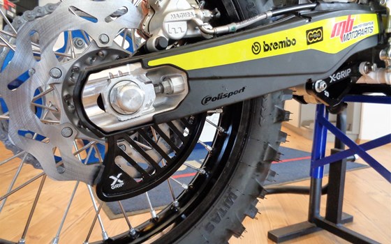 Umgebautes Motorrad Husqvarna FE 350 von MB Motoparts - Bild 17 Umgebautes Motorrad Husqvarna FE 350 von MB Motoparts - Bild 17