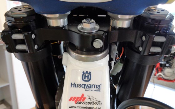 Umgebautes Motorrad Husqvarna FE 350 von MB Motoparts - Bild 8 Umgebautes Motorrad Husqvarna FE 350 von MB Motoparts - Bild 8