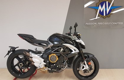 MV Agusta Brutale 800 Custom Bike MV Agusta Brutale 800 Custom Bike