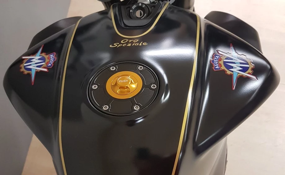 Umbgebautes Motorrad MV Agusta Brutale 800 Bild 5: Umbgebautes Motorrad MV Agusta Brutale 800