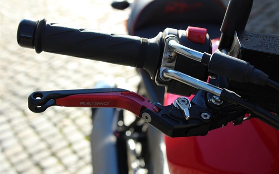 Umgebautes Motorrad Suzuki SV650 von Zweirad Nürnberger - Bild 6 Umgebautes Motorrad Suzuki SV650 von Zweirad Nürnberger - Bild 6