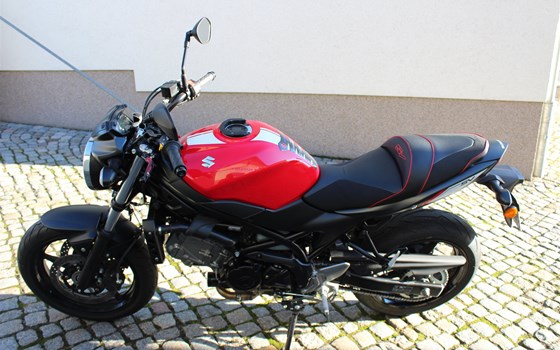 Umgebautes Motorrad Suzuki SV650 von Zweirad Nürnberger - Bild 2 Umgebautes Motorrad Suzuki SV650 von Zweirad Nürnberger - Bild 2