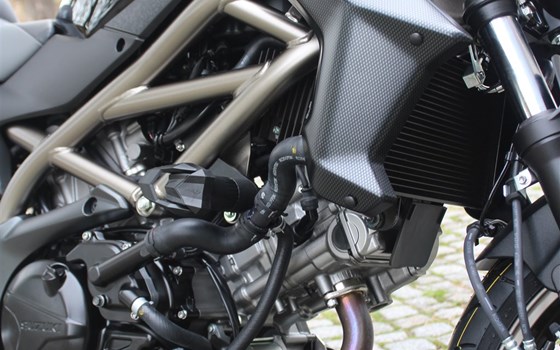 Umgebautes Motorrad Suzuki SV650 von Zweirad Nürnberger - Bild 9 Umgebautes Motorrad Suzuki SV650 von Zweirad Nürnberger - Bild 9