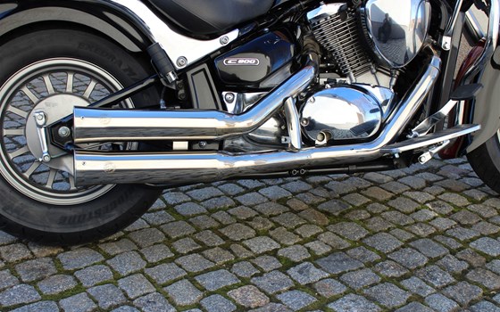 Umgebautes Motorrad Suzuki VL 800 Volusia von Zweirad Nürnberger - Bild 7 Umgebautes Motorrad Suzuki VL 800 Volusia von Zweirad Nürnberger - Bild 7