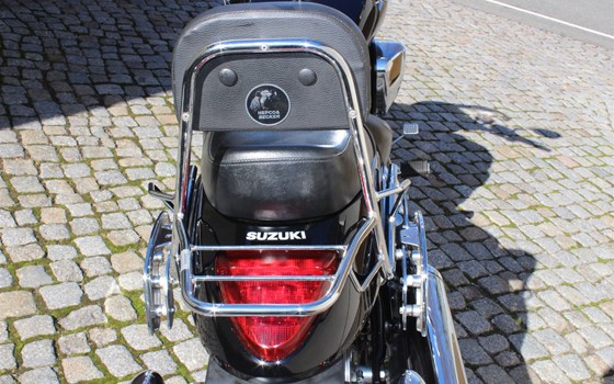 Umgebautes Motorrad Suzuki Intruder M800 von Zweirad Nürnberger - Bild 5 Umgebautes Motorrad Suzuki Intruder M800 von Zweirad Nürnberger - Bild 5