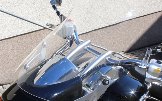 Umgebautes Motorrad Suzuki Intruder M800 von Zweirad Nürnberger - Bild 3 Umgebautes Motorrad Suzuki Intruder M800 von Zweirad Nürnberger - Bild 3