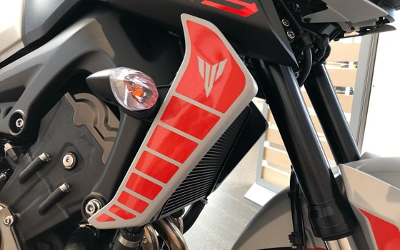 Umgebautes Motorrad Yamaha MT-09 von Natuschke & Lange - Bild 2 Umgebautes Motorrad Yamaha MT-09 von Natuschke & Lange - Bild 2