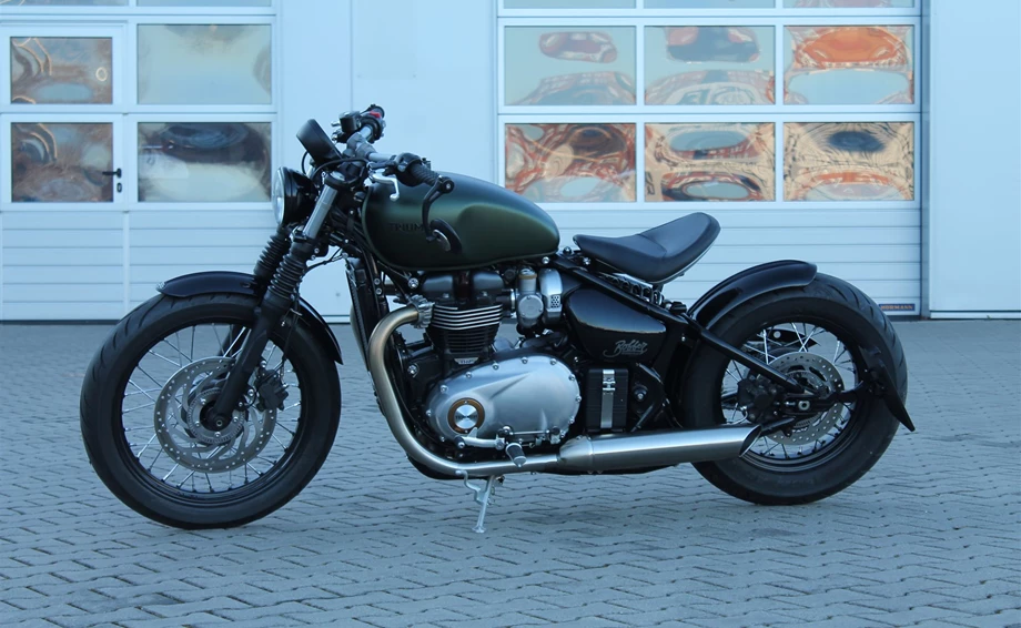 Umbgebautes Motorrad Triumph Bonneville Bobber Bild 11: Umbgebautes Motorrad Triumph Bonneville Bobber