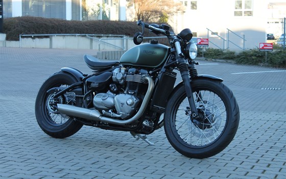 Umgebautes Motorrad Triumph Bonneville Bobber von Stärker-Profil GmbH - Bild 13 Umgebautes Motorrad Triumph Bonneville Bobber von Stärker-Profil GmbH - Bild 13