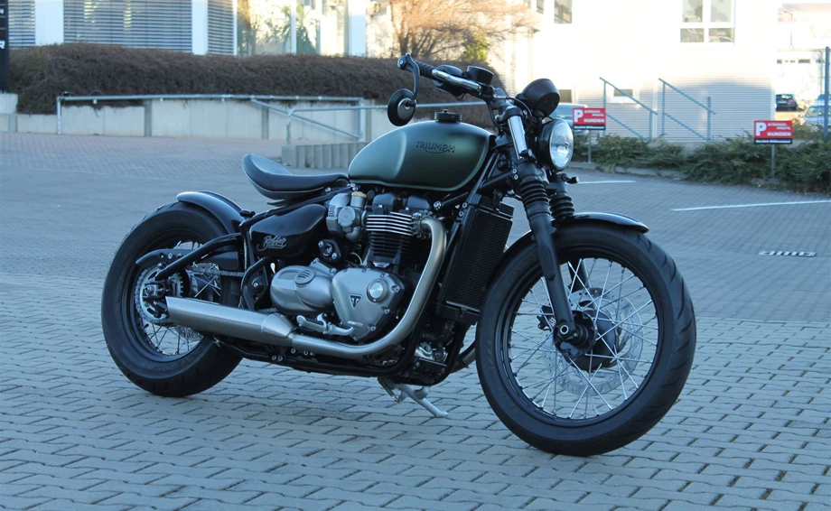 Umbgebautes Motorrad Triumph Bonneville Bobber Bild 13: Umbgebautes Motorrad Triumph Bonneville Bobber