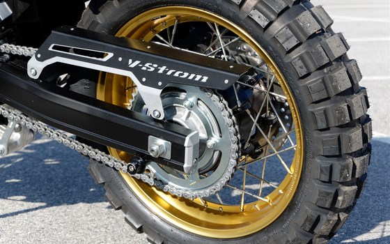 Umgebautes Motorrad Suzuki V-Strom 650 XT von Motorrad Bogoly KG - Bild 7 Umgebautes Motorrad Suzuki V-Strom 650 XT von Motorrad Bogoly KG - Bild 7