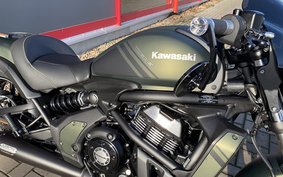 Umgebautes Motorrad Kawasaki Vulcan S von BikerWorld Rosenow - Bild 15 Umgebautes Motorrad Kawasaki Vulcan S von BikerWorld Rosenow - Bild 15