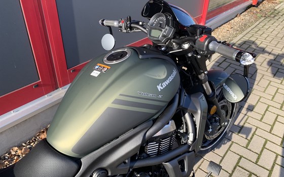 Umgebautes Motorrad Kawasaki Vulcan S von BikerWorld Rosenow - Bild 9 Umgebautes Motorrad Kawasaki Vulcan S von BikerWorld Rosenow - Bild 9