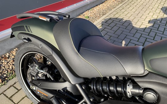 Umgebautes Motorrad Kawasaki Vulcan S von BikerWorld Rosenow - Bild 10 Umgebautes Motorrad Kawasaki Vulcan S von BikerWorld Rosenow - Bild 10