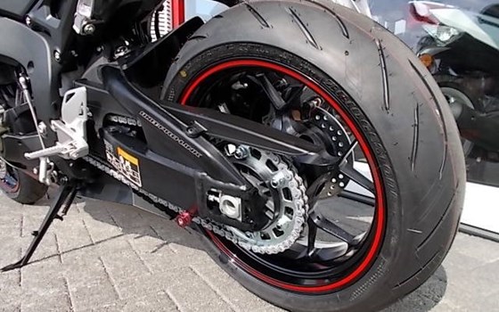 Umgebautes Motorrad Honda CBR1000RR Fireblade von Auto- und Motorradhaus Eichhorn GmbH - Bild 9 Umgebautes Motorrad Honda CBR1000RR Fireblade von Auto- und Motorradhaus Eichhorn GmbH - Bild 9