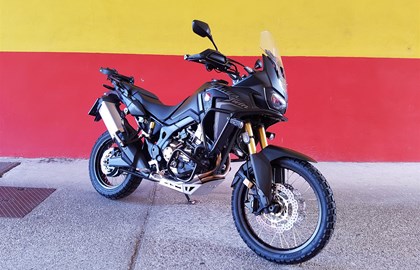Honda CRF1000L Africa Twin DCT Custom Bike Honda CRF1000L Africa Twin DCT Custom Bike