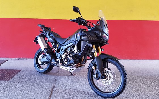 Umgebautes Motorrad Honda CRF1000L Africa Twin DCT von HK-Technik Kemeter OG - Bild 1 Umgebautes Motorrad Honda CRF1000L Africa Twin DCT von HK-Technik Kemeter OG - Bild 1