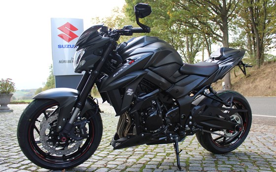 Umgebautes Motorrad Suzuki GSX-S750 von Zweirad Nürnberger - Bild 2 Umgebautes Motorrad Suzuki GSX-S750 von Zweirad Nürnberger - Bild 2