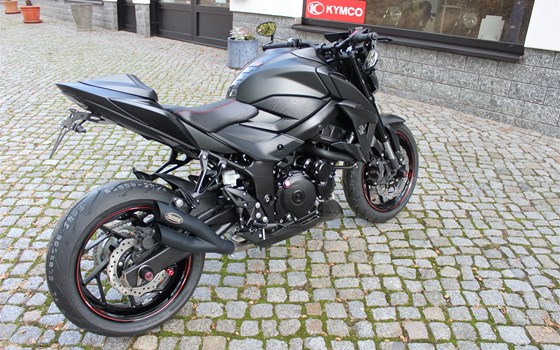 Umgebautes Motorrad Suzuki GSX-S750 von Zweirad Nürnberger - Bild 21 Umgebautes Motorrad Suzuki GSX-S750 von Zweirad Nürnberger - Bild 21