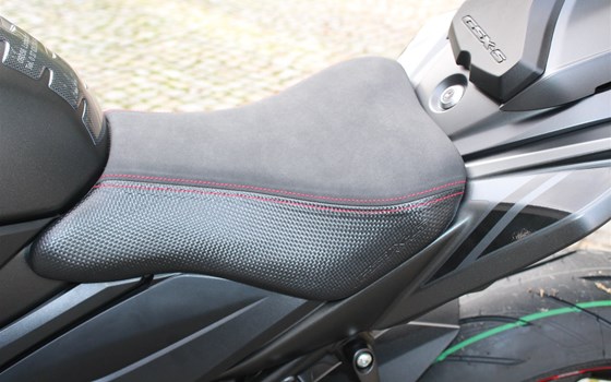 Umgebautes Motorrad Suzuki GSX-S750 von Zweirad Nürnberger - Bild 25 Umgebautes Motorrad Suzuki GSX-S750 von Zweirad Nürnberger - Bild 25