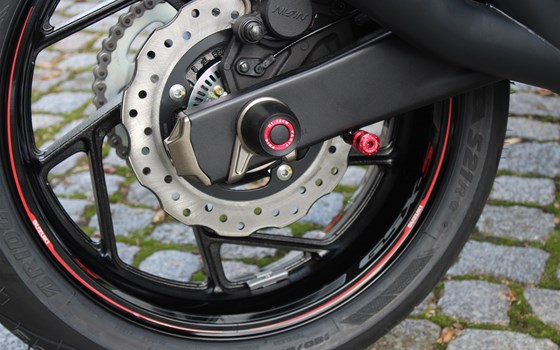 Umgebautes Motorrad Suzuki GSX-S750 von Zweirad Nürnberger - Bild 5 Umgebautes Motorrad Suzuki GSX-S750 von Zweirad Nürnberger - Bild 5
