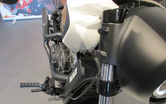 Umgebautes Motorrad Indian Scout Bobber 1131 von Motorrad Kreiselmeyer GmbH - Bild 13 Umgebautes Motorrad Indian Scout Bobber 1131 von Motorrad Kreiselmeyer GmbH - Bild 13