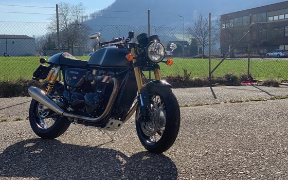 Umgebautes Motorrad Triumph Thruxton 1200R von Pat-Bikes AG - Bild 2 Umgebautes Motorrad Triumph Thruxton 1200R von Pat-Bikes AG - Bild 2