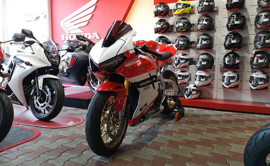 Rebuilt motorbike Honda CBR1000RR Fireblade SP Bild 8: Rebuilt motorbike Honda CBR1000RR Fireblade SP