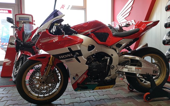 Umgebautes Motorrad Honda CBR1000RR Fireblade SP von Auto-und Motorradhaus Bürstadt GmbH - Bild 9