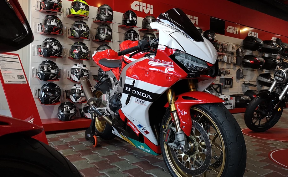 Rebuilt motorbike Honda CBR1000RR Fireblade SP Bild 7: Rebuilt motorbike Honda CBR1000RR Fireblade SP