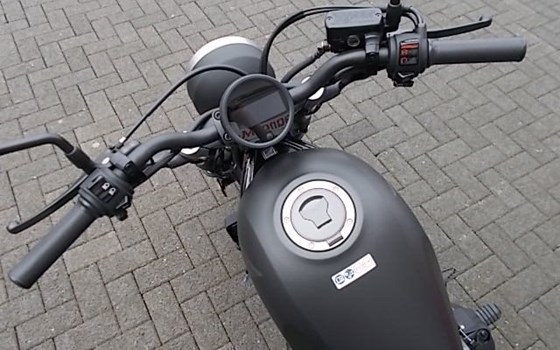 Umgebautes Motorrad Honda CMX500 Rebel von Auto- und Motorradhaus Eichhorn GmbH - Bild 7 Umgebautes Motorrad Honda CMX500 Rebel von Auto- und Motorradhaus Eichhorn GmbH - Bild 7