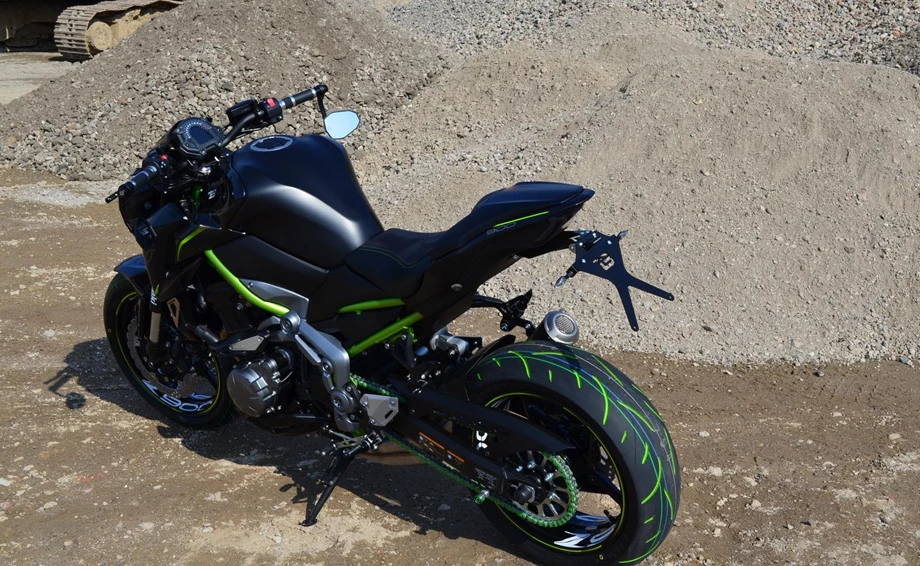 Umbgebautes Motorrad Kawasaki Z900 Bild 9: Umbgebautes Motorrad Kawasaki Z900