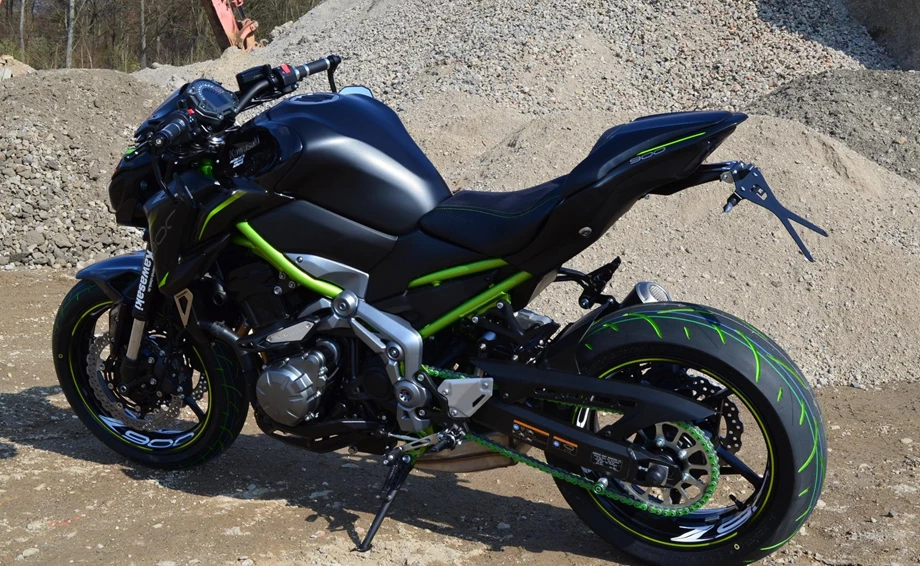 Umbgebautes Motorrad Kawasaki Z900 Bild 6: Umbgebautes Motorrad Kawasaki Z900