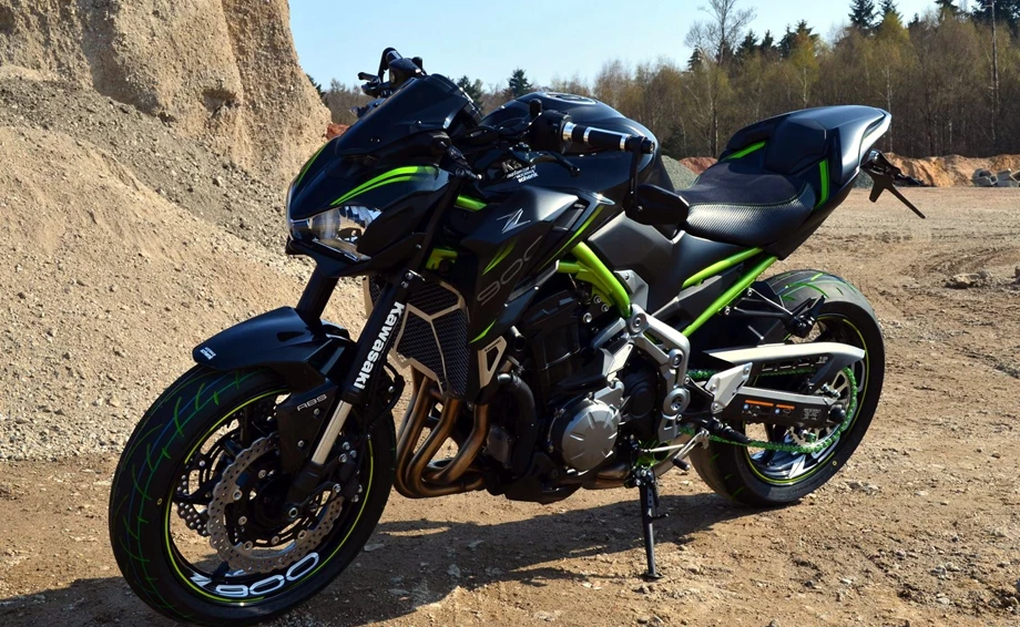 Umbgebautes Motorrad Kawasaki Z900 Bild 1: Umbgebautes Motorrad Kawasaki Z900