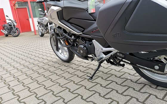 Umgebautes Motorrad Honda NC750X von Auto-und Motorradhaus Bürstadt GmbH - Bild 6 Umgebautes Motorrad Honda NC750X von Auto-und Motorradhaus Bürstadt GmbH - Bild 6