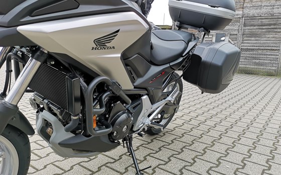 Umgebautes Motorrad Honda NC750X von Auto-und Motorradhaus Bürstadt GmbH - Bild 10 Umgebautes Motorrad Honda NC750X von Auto-und Motorradhaus Bürstadt GmbH - Bild 10