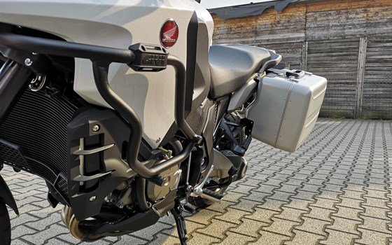 Umgebautes Motorrad Honda VFR1200X Crosstourer von Auto-und Motorradhaus Bürstadt GmbH - Bild 10 Umgebautes Motorrad Honda VFR1200X Crosstourer von Auto-und Motorradhaus Bürstadt GmbH - Bild 10