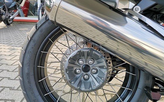 Umgebautes Motorrad Honda VFR1200X Crosstourer von Auto-und Motorradhaus Bürstadt GmbH - Bild 7 Umgebautes Motorrad Honda VFR1200X Crosstourer von Auto-und Motorradhaus Bürstadt GmbH - Bild 7