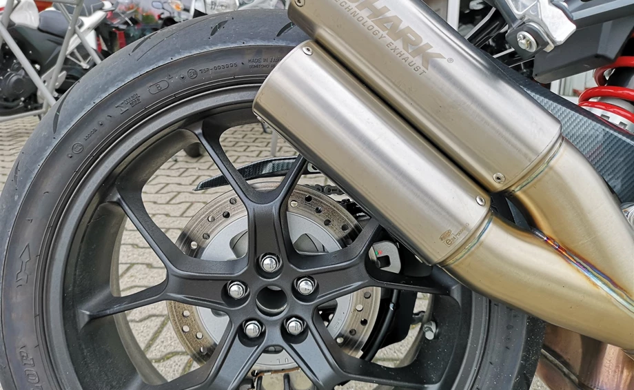 Umbgebautes Motorrad Honda CB 1000 R Bild 7: Umbgebautes Motorrad Honda CB 1000 R