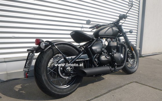 Umgebautes Motorrad Triumph Bonneville Bobber Black von IL MOTO  Motorradhandel und Reparaturwerkstätte GesmbH - Bild 6 Umgebautes Motorrad Triumph Bonneville Bobber Black von IL MOTO  Motorradhandel und Reparaturwerkstätte GesmbH - Bild 6