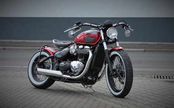 Umgebautes Motorrad Triumph Bonneville Bobber von Stärker-Profil GmbH - Bild 12 Umgebautes Motorrad Triumph Bonneville Bobber von Stärker-Profil GmbH - Bild 12