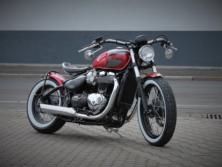 Umbgebautes Motorrad Triumph Bonneville Bobber Bild 12: Umbgebautes Motorrad Triumph Bonneville Bobber