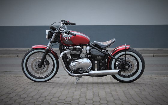 Umgebautes Motorrad Triumph Bonneville Bobber von Stärker-Profil GmbH - Bild 2 Umgebautes Motorrad Triumph Bonneville Bobber von Stärker-Profil GmbH - Bild 2