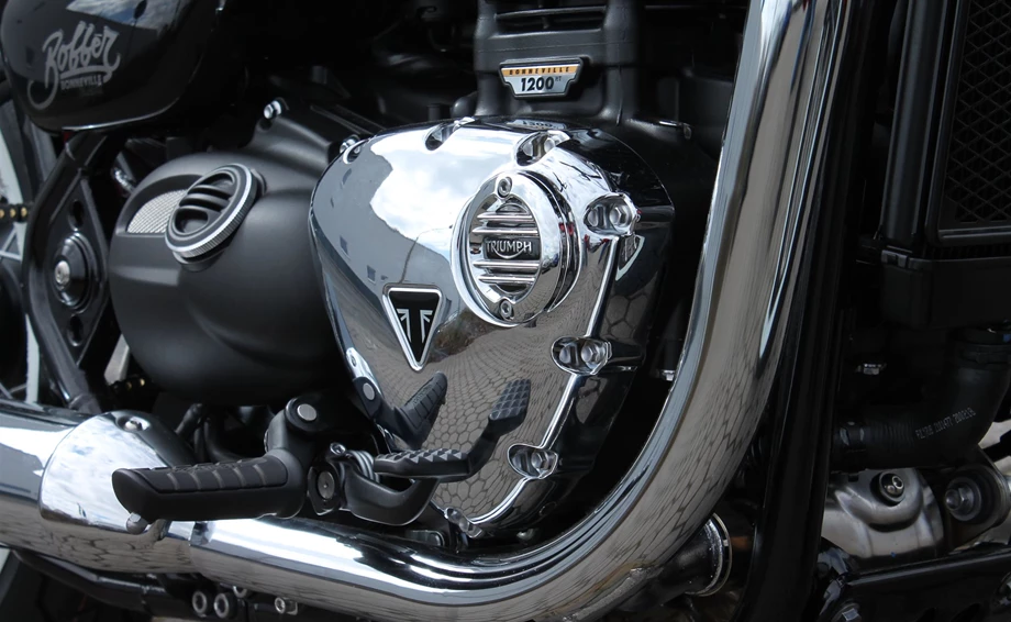 Umbgebautes Motorrad Triumph Bonneville Bobber Bild 25: Umbgebautes Motorrad Triumph Bonneville Bobber